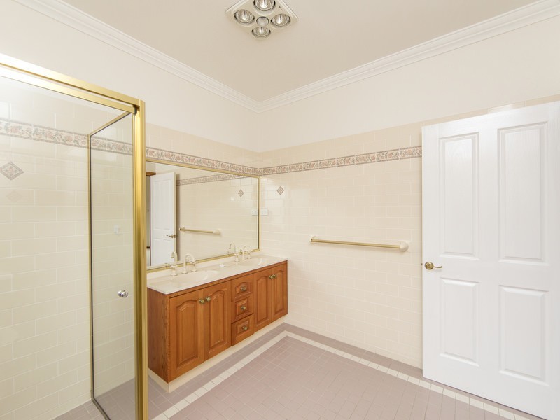 41 Camberwarra Drive, Belmont North NSW 2280