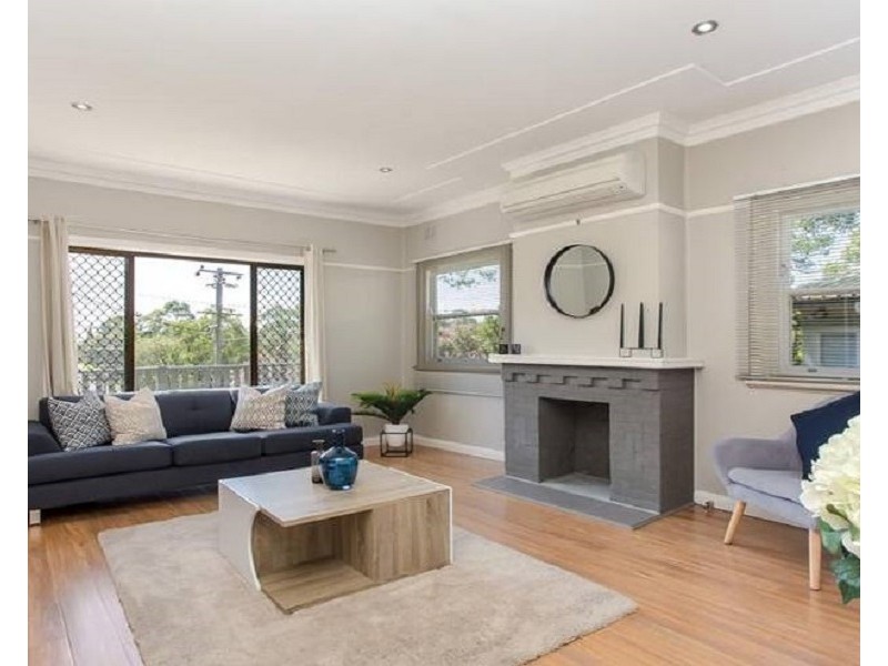 1 Lynette Place, Kotara NSW 2289