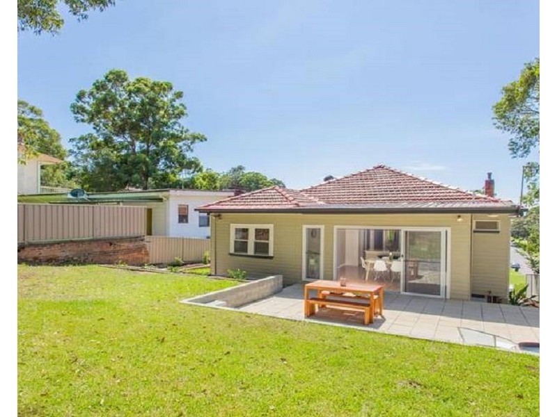 1 Lynette Place, Kotara NSW 2289