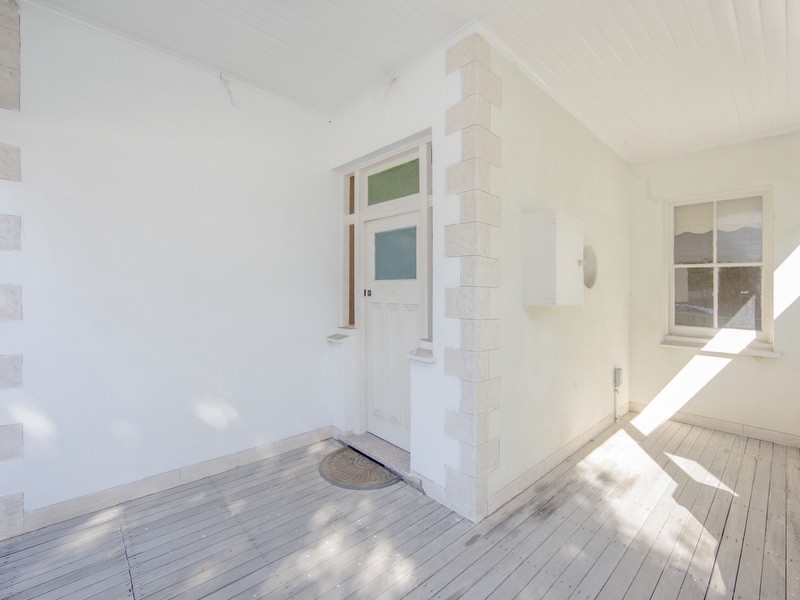 105 Cleary Street, Hamilton NSW 2303