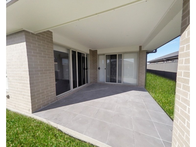 29 Rosemary Street, Fern Bay NSW 2295