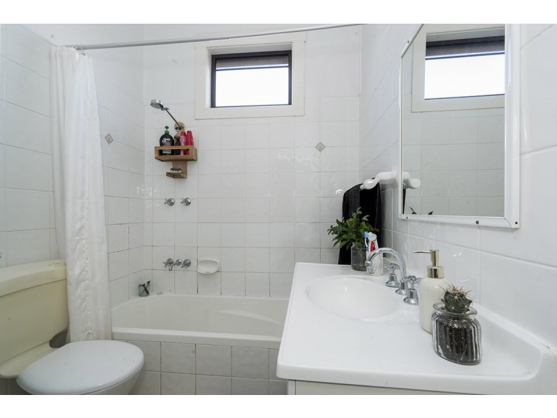 64 Kerr Street, Mayfield NSW 2304