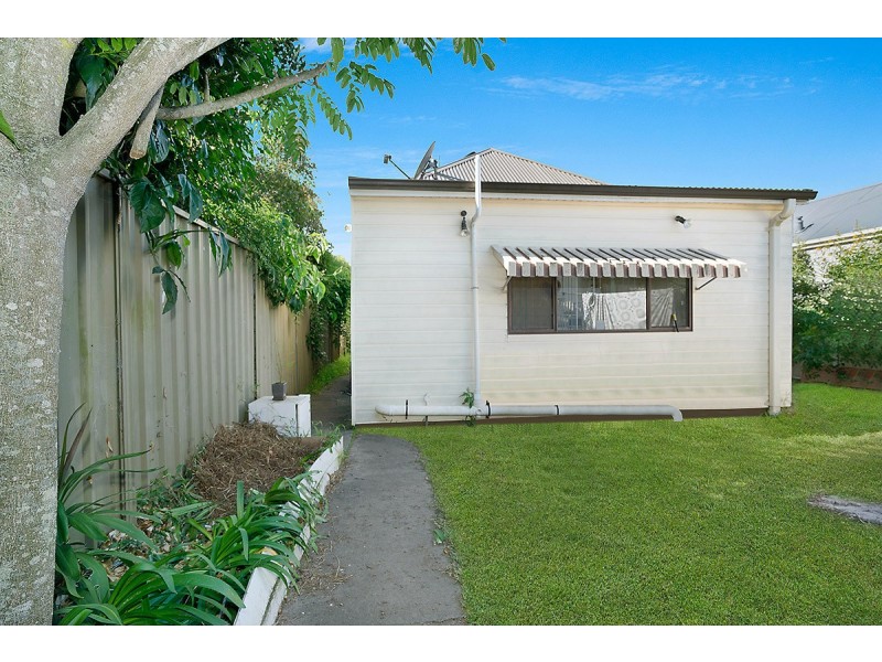 64 Kerr Street, Mayfield NSW 2304