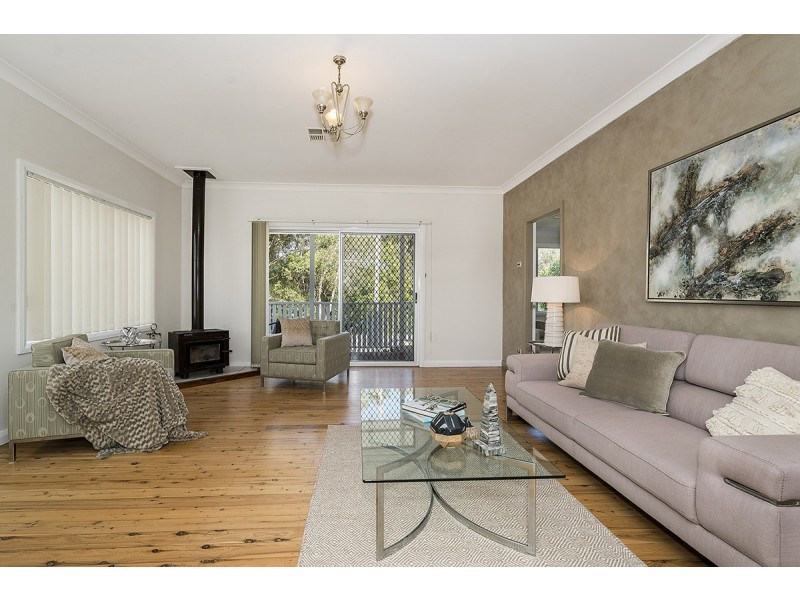 13 Knight Street, Cardiff South NSW 2285