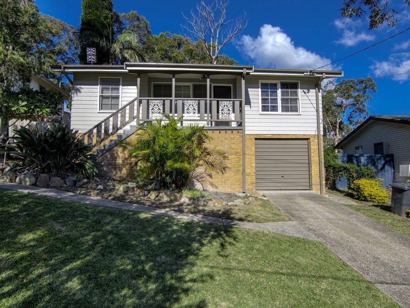 10 Quigley Road, Bolton Point NSW 2283