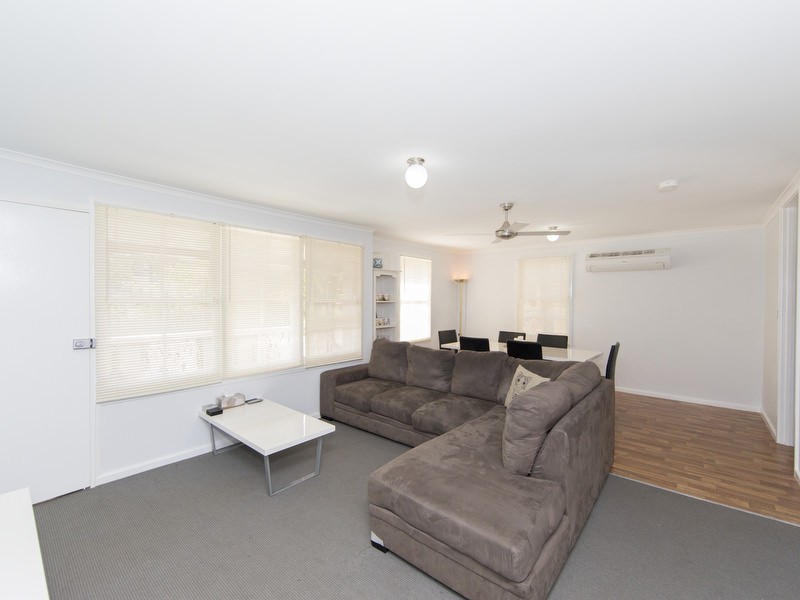 10 Quigley Road, Bolton Point NSW 2283