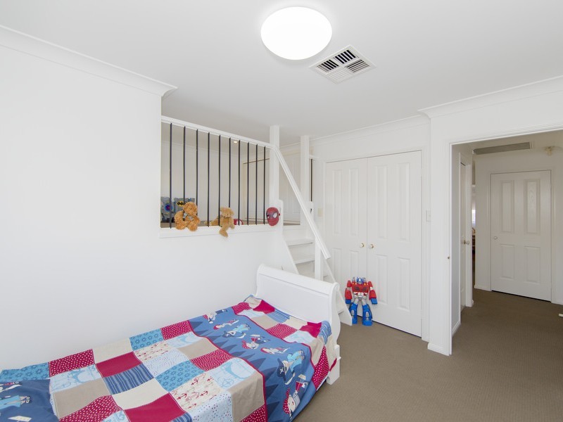 8 Jasmine Way, Thornton NSW 2322