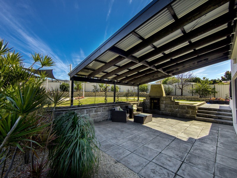 8 Jasmine Way, Thornton NSW 2322