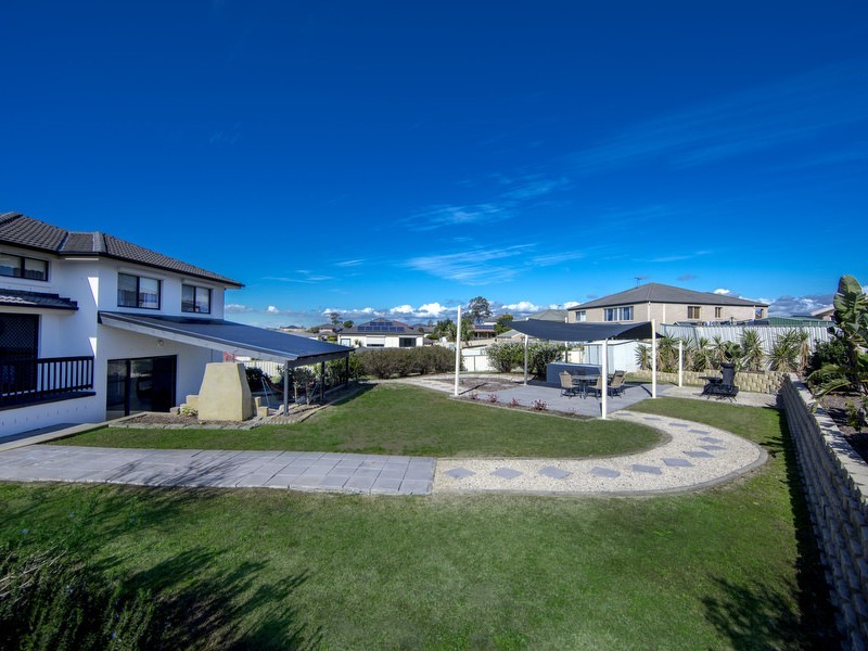 8 Jasmine Way, Thornton NSW 2322