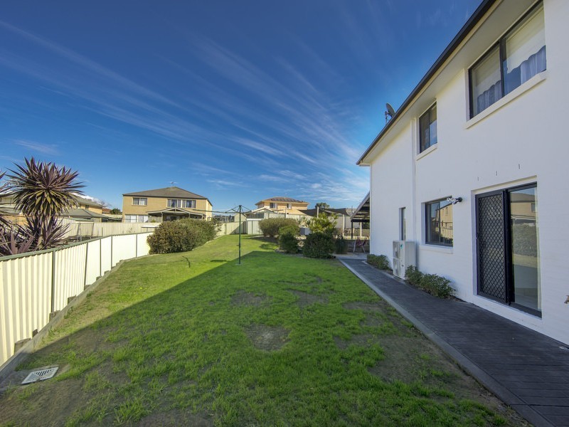8 Jasmine Way, Thornton NSW 2322