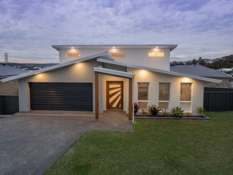 84 Delaware Drive, Macquarie Hills NSW 2285