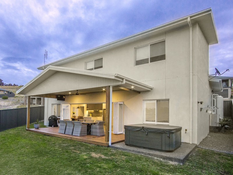 84 Delaware Drive, Macquarie Hills NSW 2285