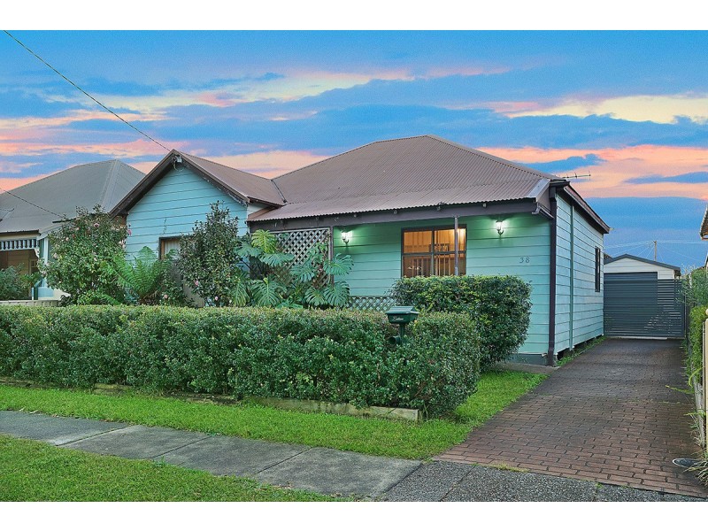 38 Alexander Street, Hamilton South NSW 2303