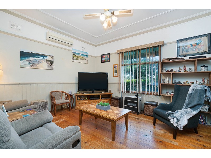 38 Alexander Street, Hamilton South NSW 2303
