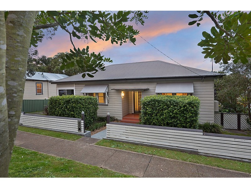 6 Lambton Road, Waratah NSW 2298