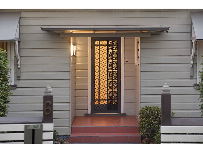 6 Lambton Road, Waratah NSW 2298