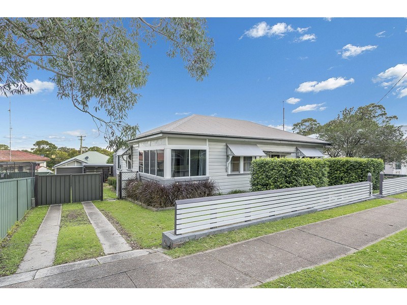 6 Lambton Road, Waratah NSW 2298