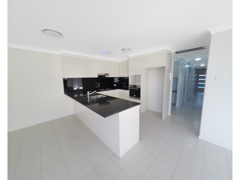 5 Snipe Street, Fletcher NSW 2287