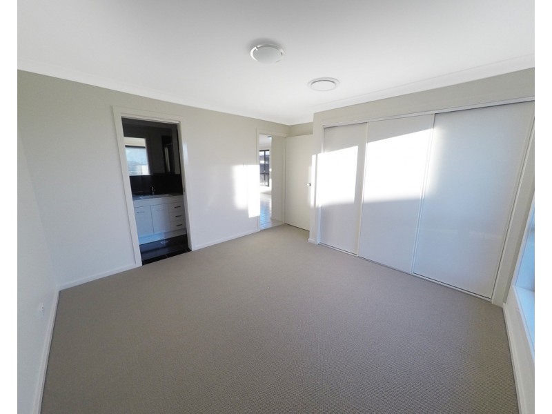 5 Snipe Street, Fletcher NSW 2287