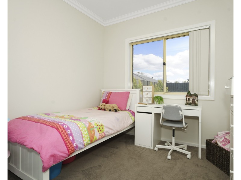 26 Uralla Street, Fern Bay NSW 2295