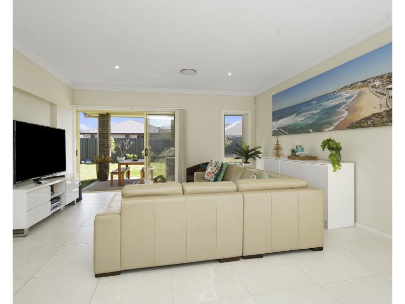 26 Uralla Street, Fern Bay NSW 2295