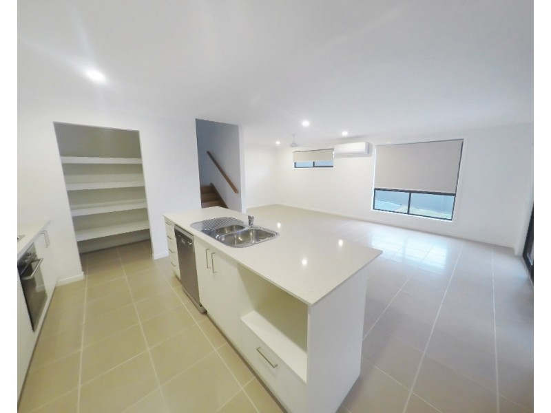 16 Sail Street, Teralba NSW 2284