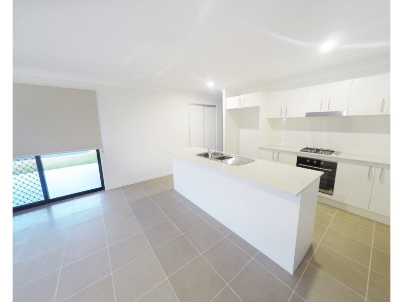 16 Sail Street, Teralba NSW 2284