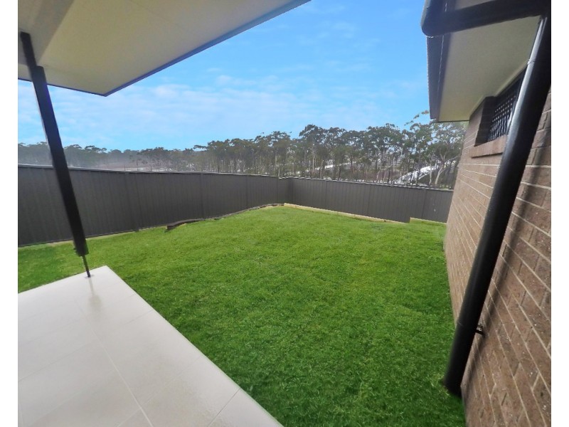 16 Sail Street, Teralba NSW 2284