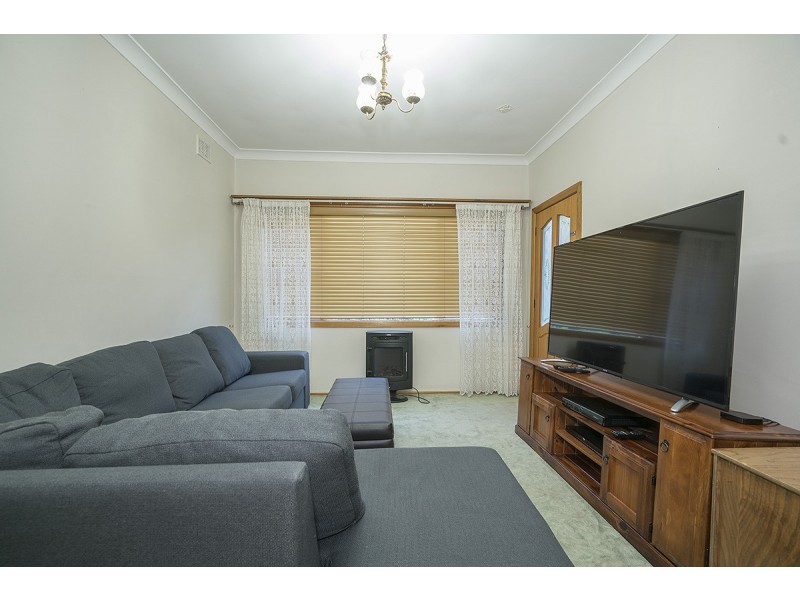 52 Fifth Street, Cardiff South NSW 2285