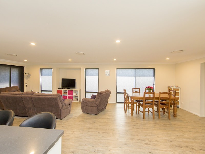 21 Kekul Street, Fletcher NSW 2287