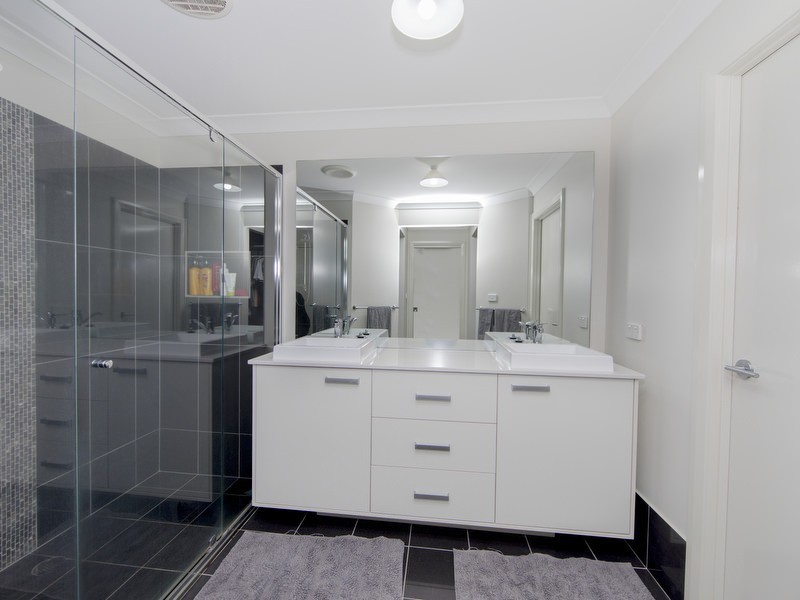 21 Kekul Street, Fletcher NSW 2287