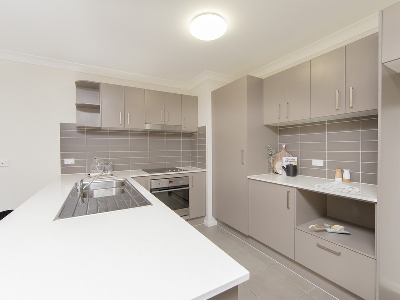 32 Blackwood Circuit, Cameron Park NSW 2285