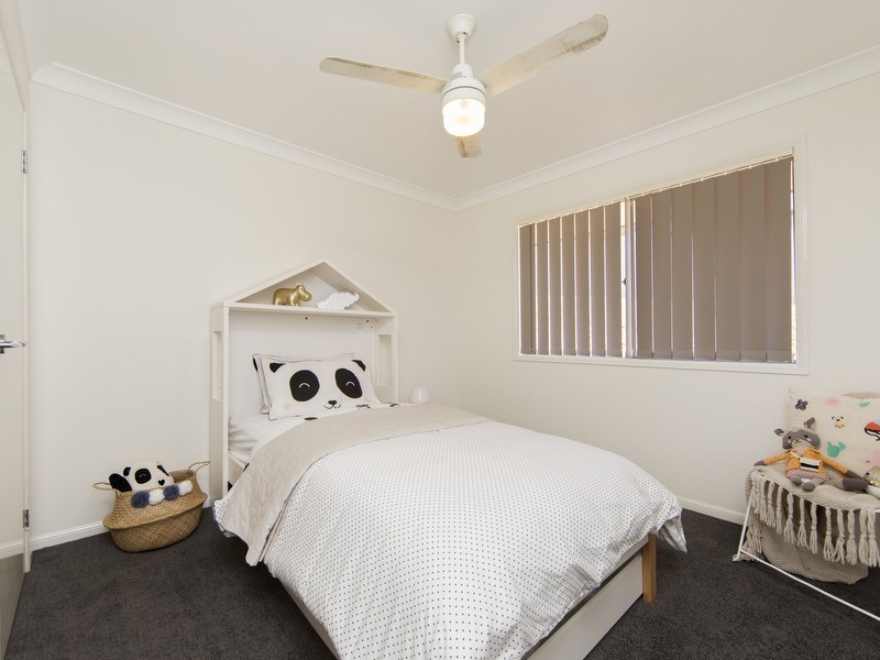 32 Blackwood Circuit, Cameron Park NSW 2285