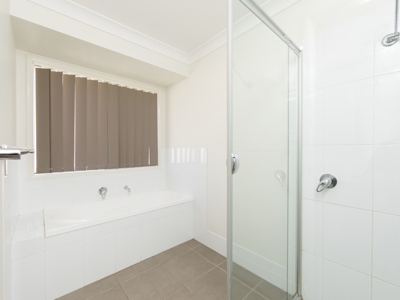 32 Blackwood Circuit, Cameron Park NSW 2285