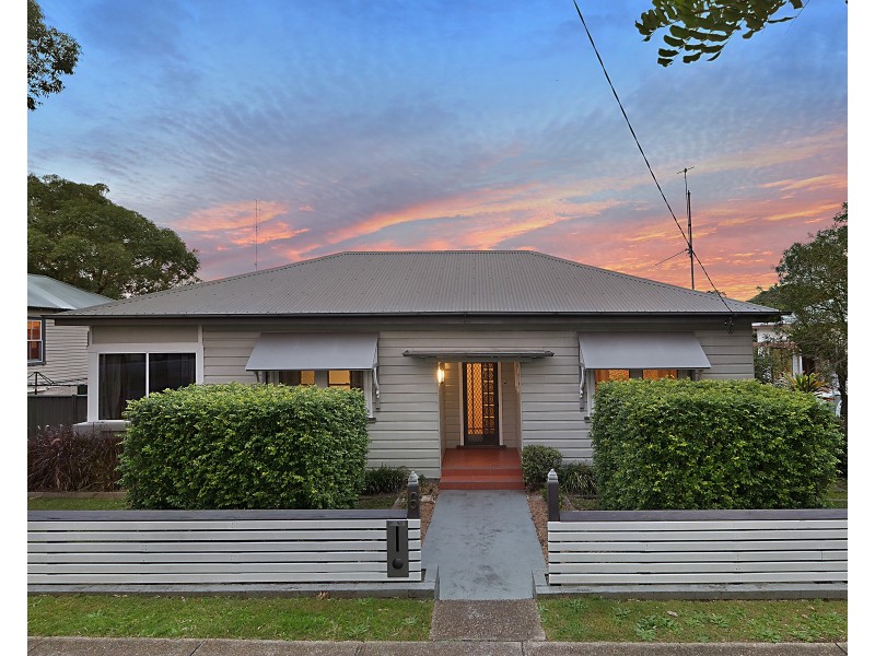 6 Lambton Road, Waratah NSW 2298