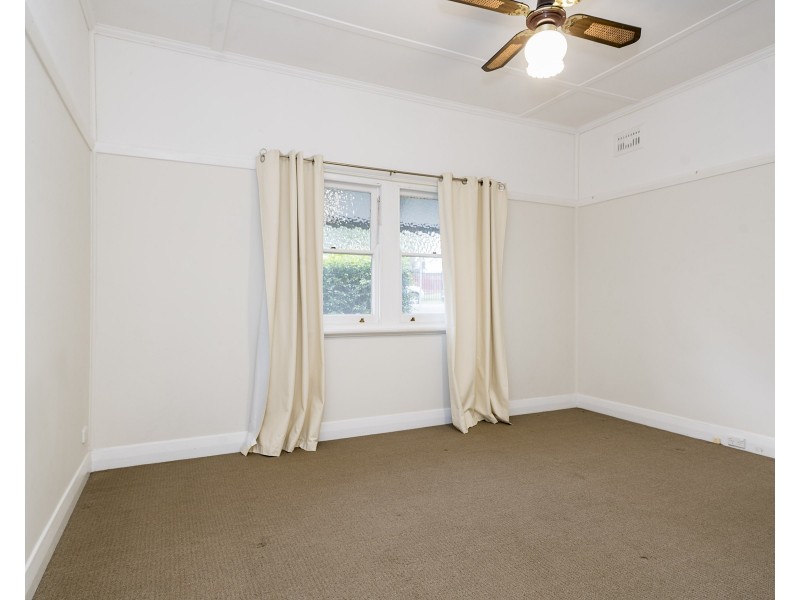 6 Lambton Road, Waratah NSW 2298