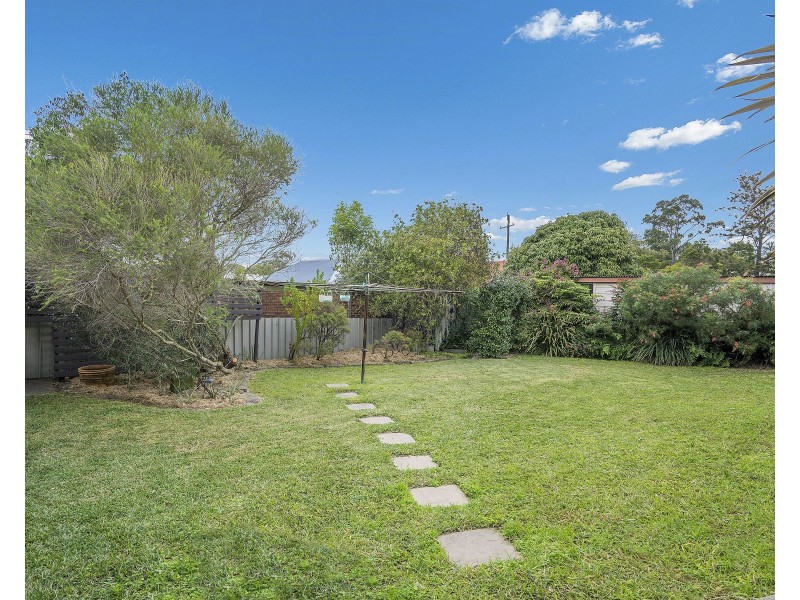 6 Lambton Road, Waratah NSW 2298