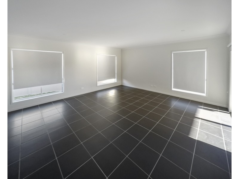 12 Hoban Street, North Rothbury NSW 2335
