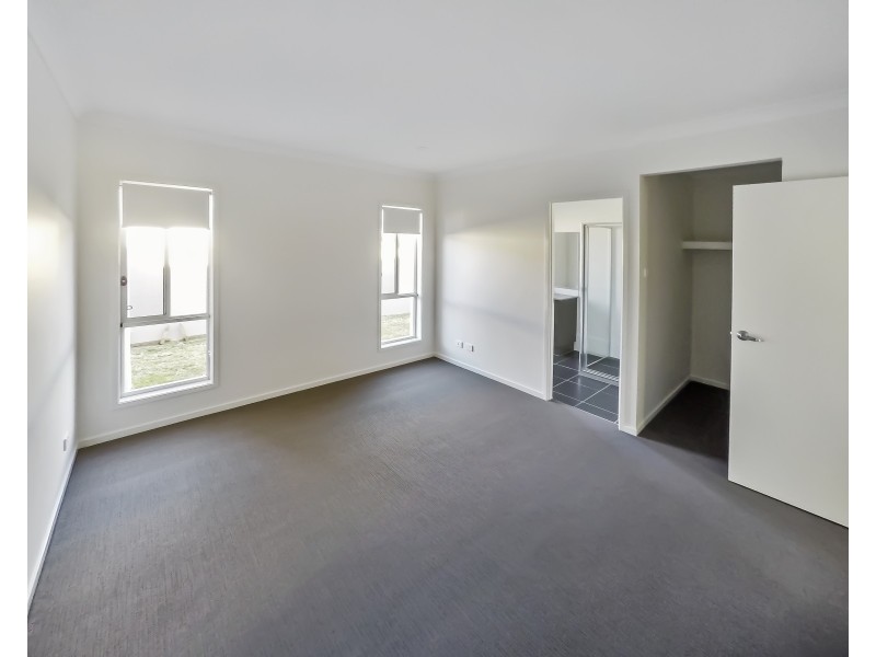 12 Hoban Street, North Rothbury NSW 2335