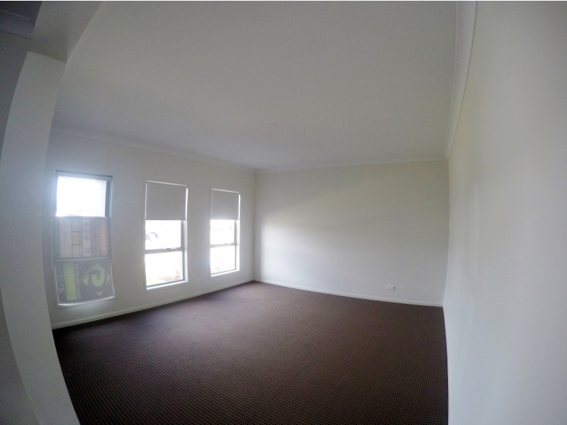 16 Uralla Street, Fern Bay NSW 2295