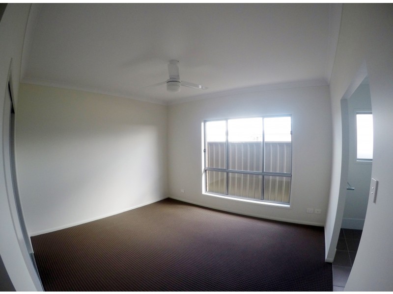 16 Uralla Street, Fern Bay NSW 2295