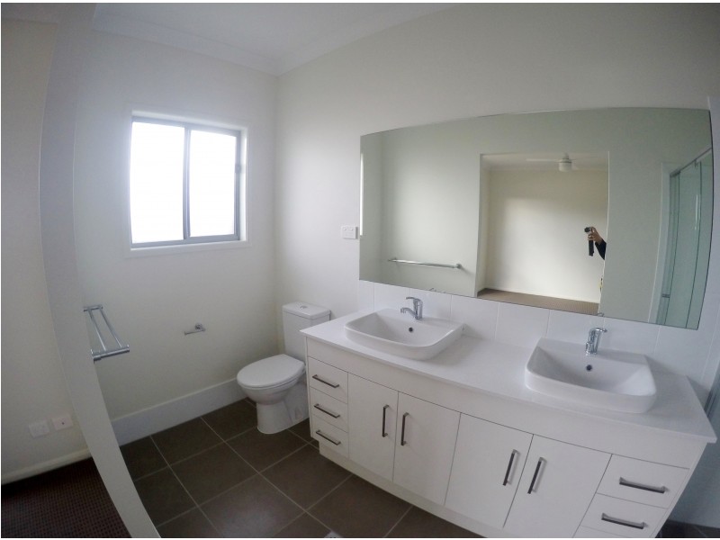 16 Uralla Street, Fern Bay NSW 2295