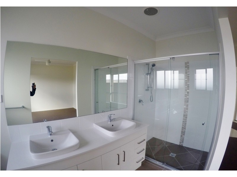 16 Uralla Street, Fern Bay NSW 2295