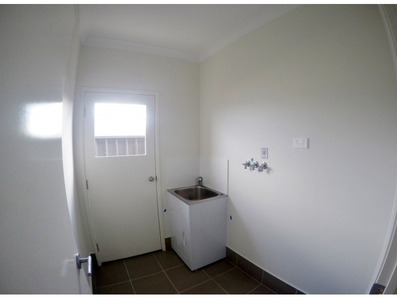 16 Uralla Street, Fern Bay NSW 2295