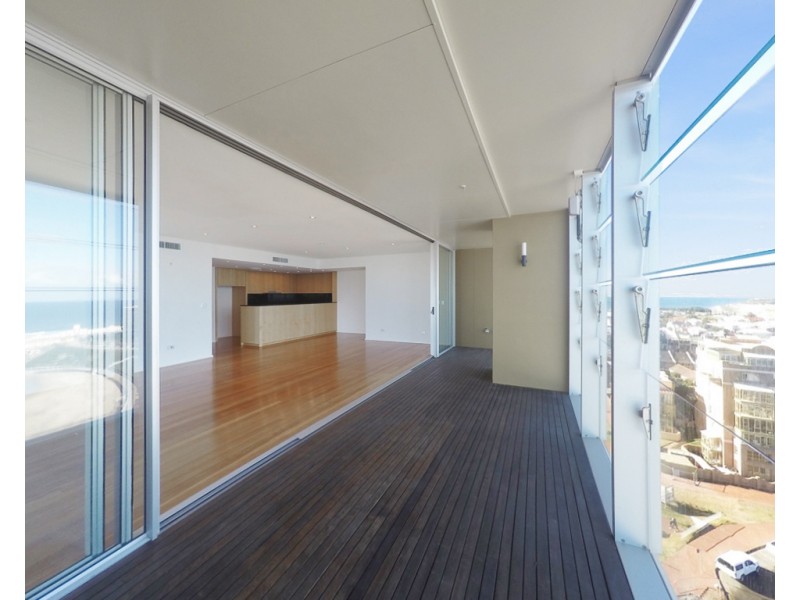 1002/61 Shortland Esplanade, Newcastle NSW 2300