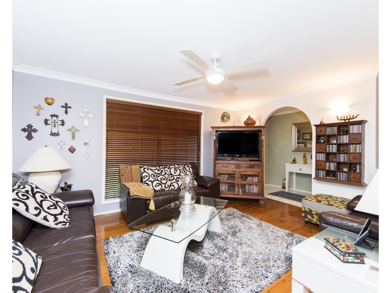 44 Berwick Crescent, Maryland NSW 2287