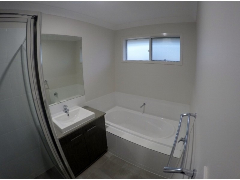 6 Mountain Street, Chisholm NSW 2322