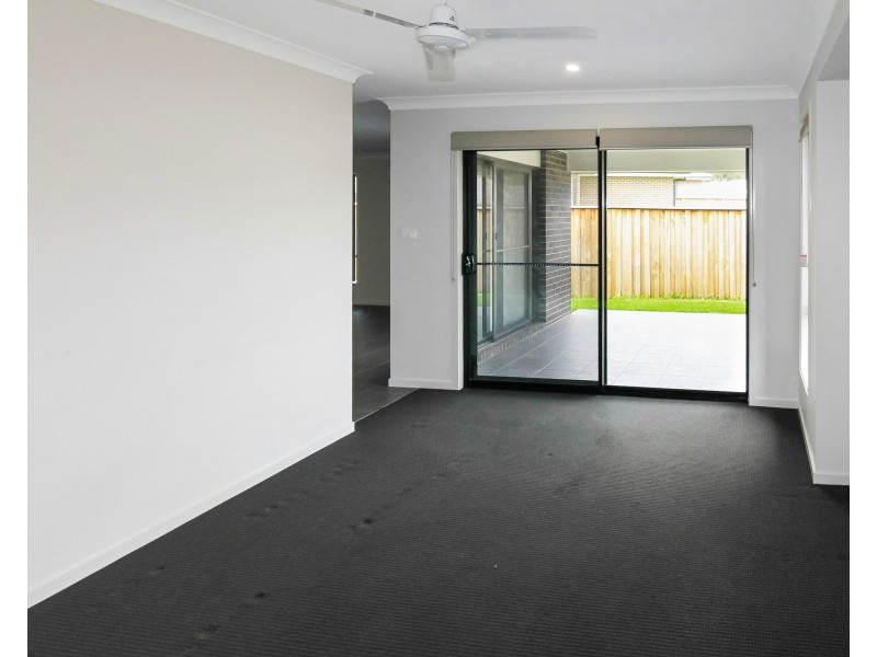 8 Mountain Street, Chisholm NSW 2322