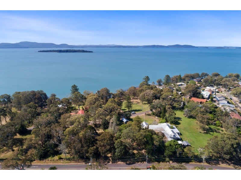 32 Caswell Crescent, Tanilba Bay NSW 2319
