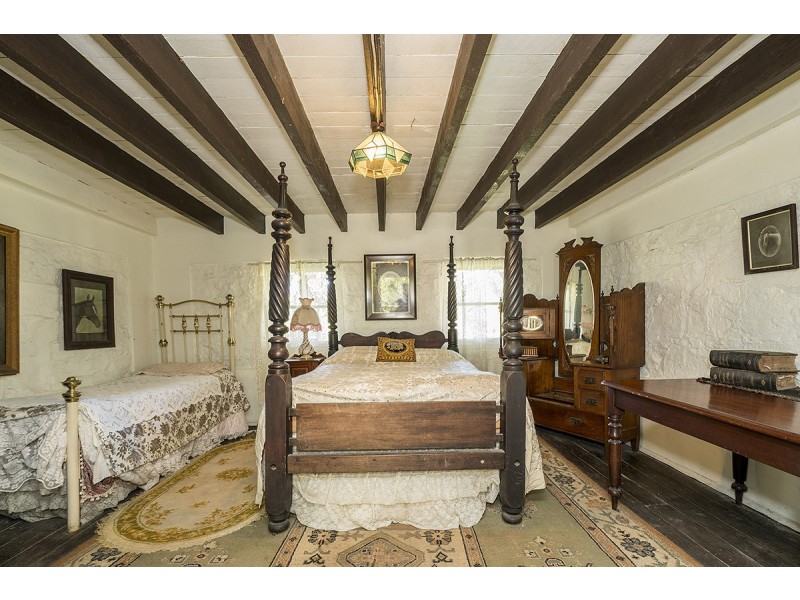 32 Caswell Crescent, Tanilba Bay NSW 2319